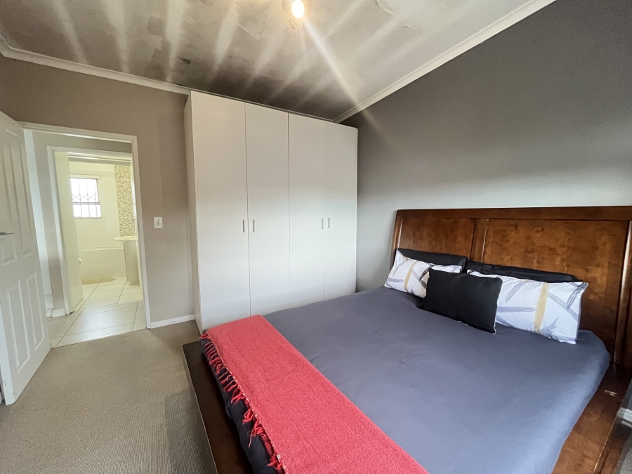 2 Bedroom Property for Sale in Parklands Western Cape